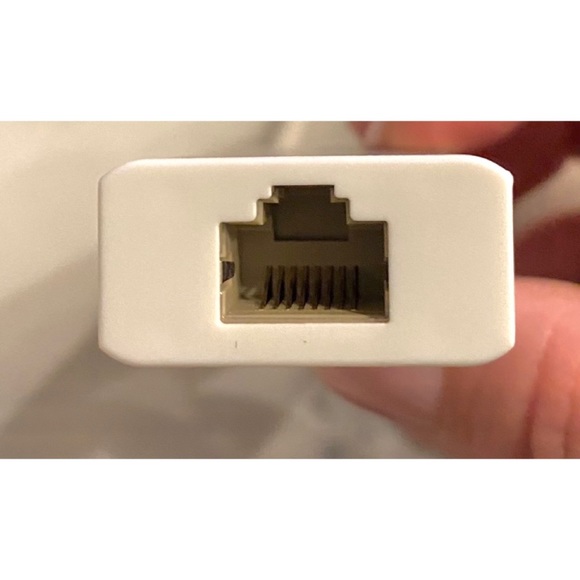 Moshi USB to Ethernet Adapter - Picture 5 of 10